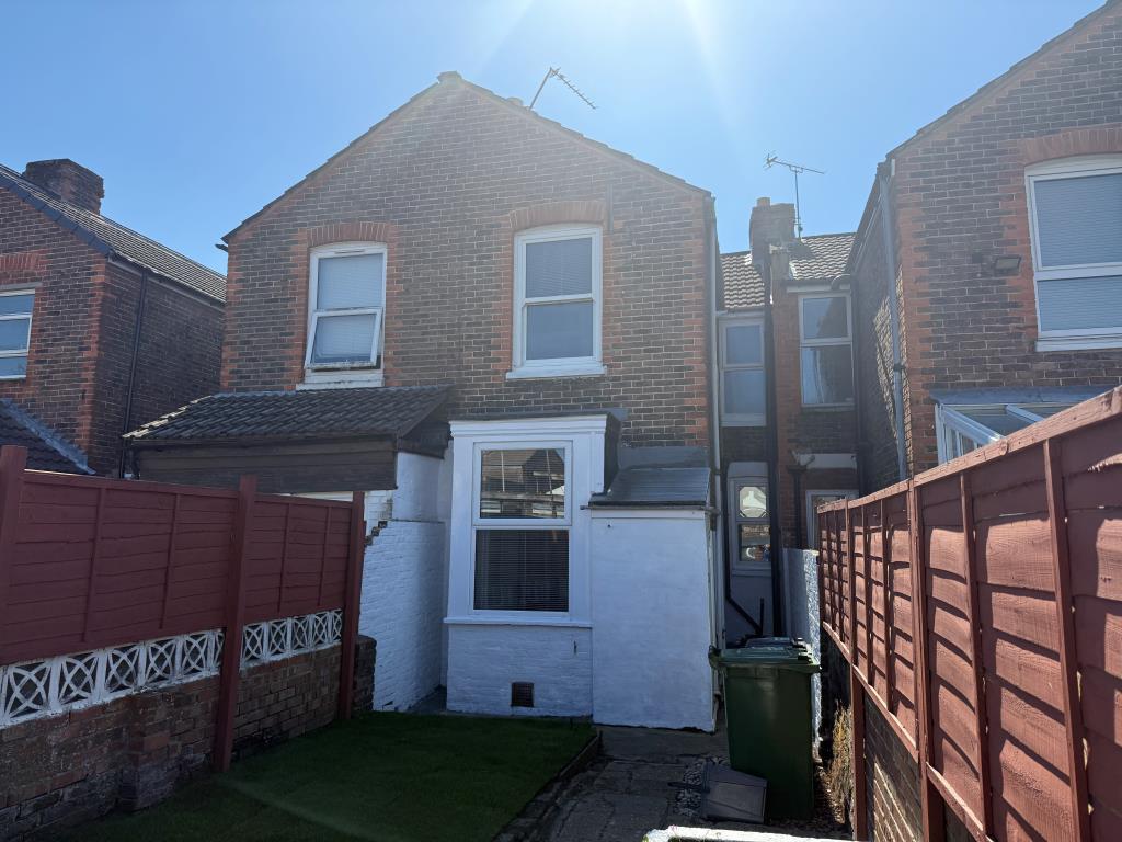 Lot: 123 - TERRACED HOUSE READY FOR OCCUPATION OR INVESTMENT - Rear Elevation